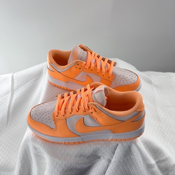 Nike Dunk Low Women’s vibrant Peach Cream White DD1503-801 Size 8.5 - Picture 10 of 16